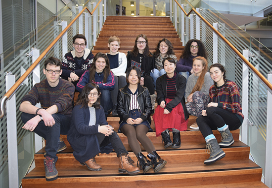 Inspired by the Arctic -näyttelyyn osallistuneet taiteiden tiedekunnan vaihto-opiskelijat