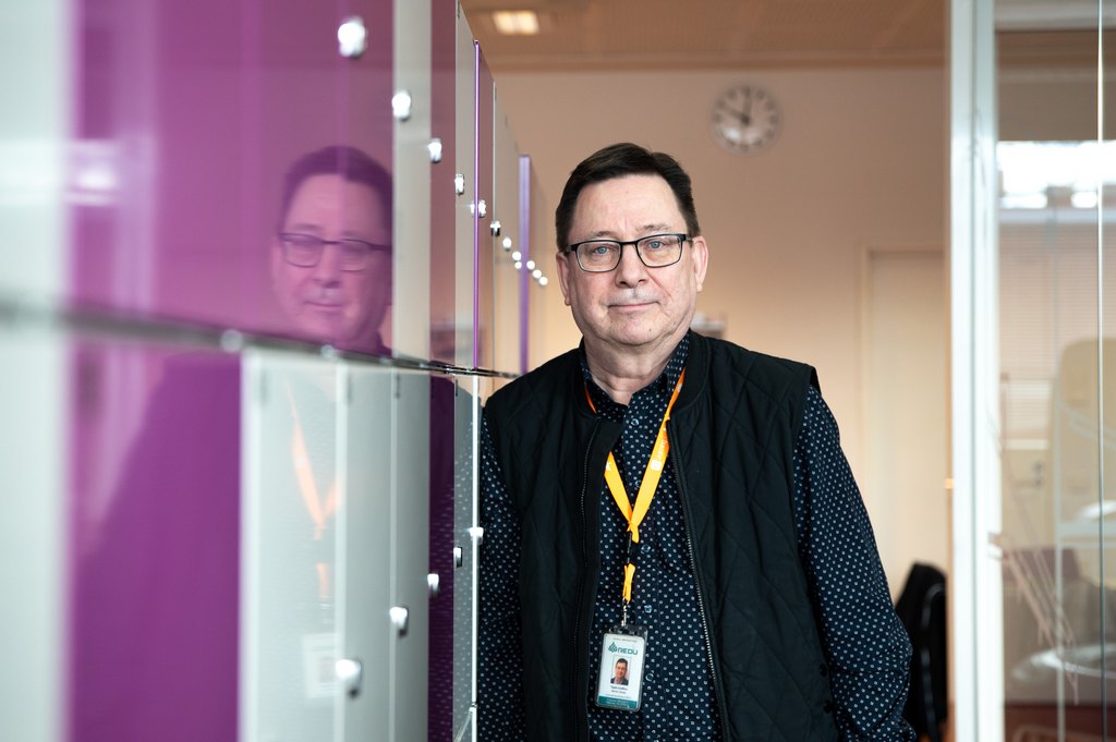 Tapio Lindfors websize sRGB @Elli Alasaari-7.jpg