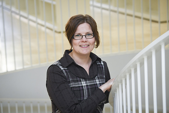 Sanna Kopra portaissa_web.jpg