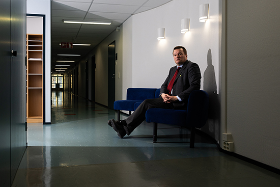 Jussi Soini käytävällä web.jpg